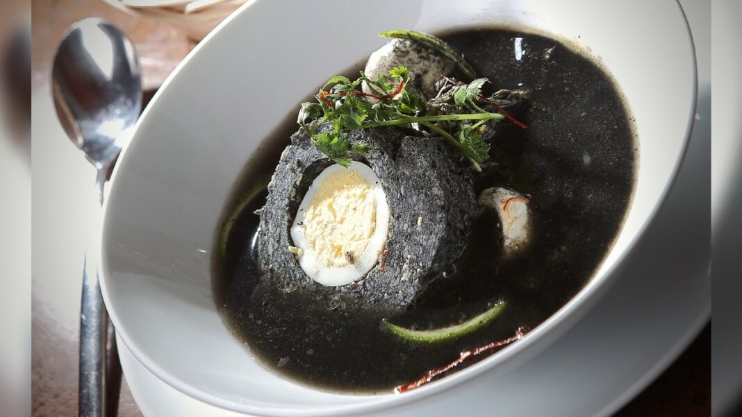 Platillo tradicional de Yucatán: relleno negro.