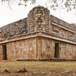 Ruinas mayas de Xlapak en Yucatán, México.
